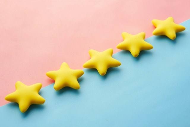 Photograph illustrating: How to Spot Fake Product Reviews